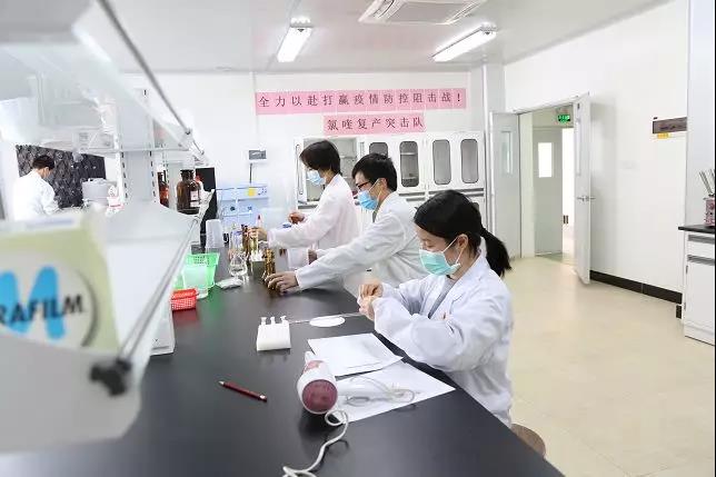 【初心如磐，使命在肩】我为药品研发昼夜攻关，你为抗疫增援远走湖北