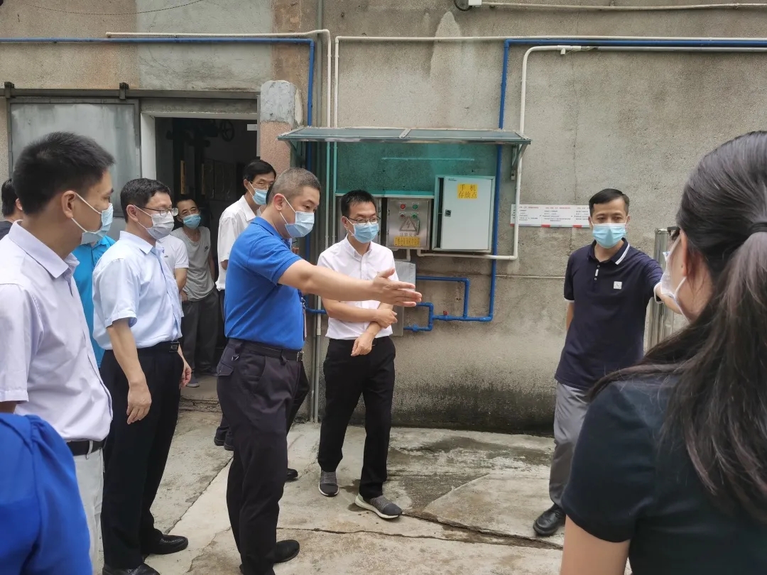 海珠区常务副区长傅晓初到白云山pp电子公司发展安全出产查抄