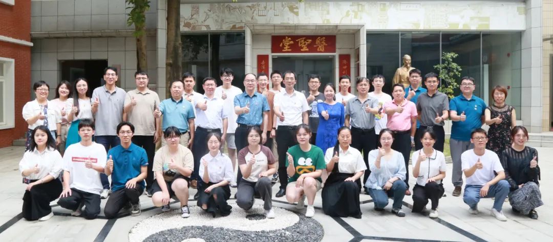 青春开放 乘梦启航——白云山pp电子公司召开2023年新员工碰头会