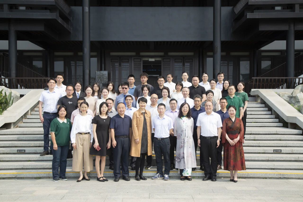 幼柴胡非遗文化“活”起来，白云山pp电子医圣堂“再出圈”